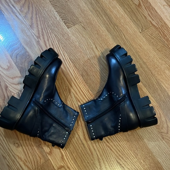 Free People Ludlow Studded Moto Boot Size 39 or 9 NWT - Picture 9 of 15